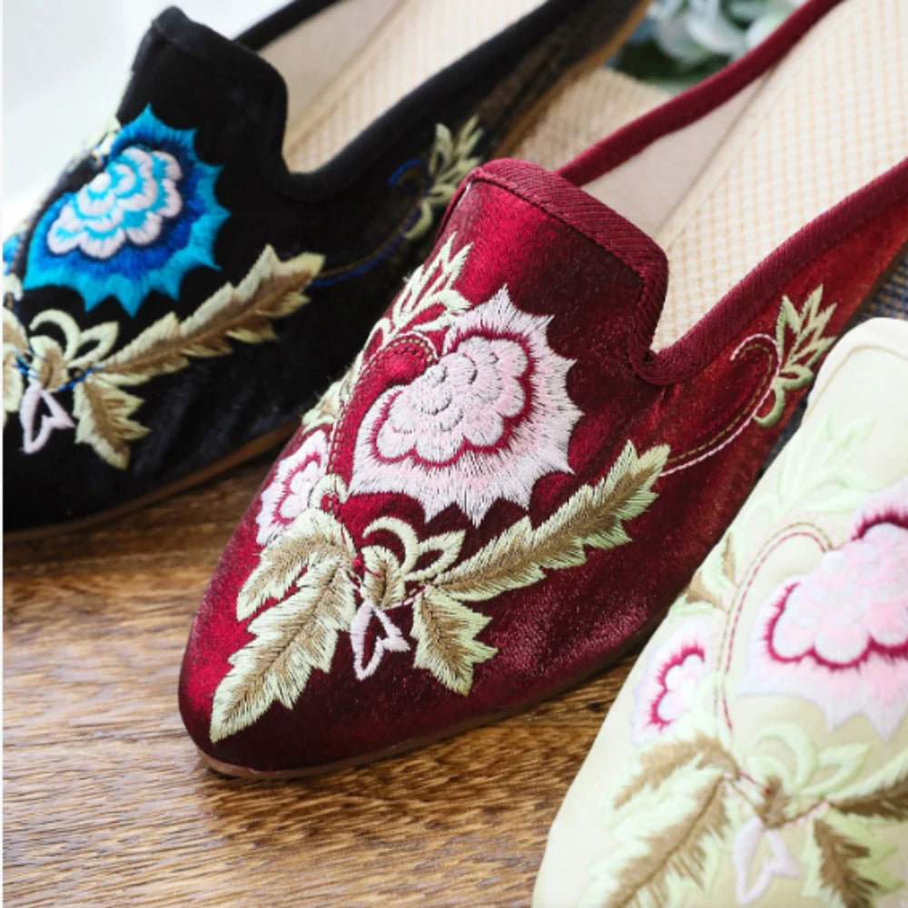 Velvet Embroidery Flower Women's Pointed Toe Flat Slippers Women's Flat Slippers Axl