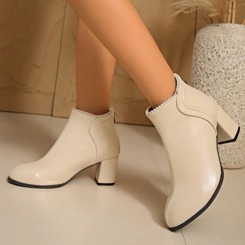 Women's Chunky Heel Ankle Boots – Black & Beige | EU 35–42 Women's Ankle Boots Axl