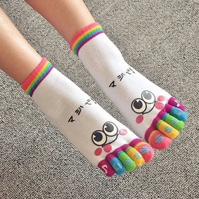 Women's Smiley Bear Toe Socks – Cute Funny Cotton Crew Socks Novelty Toe Socks Axl WHITE