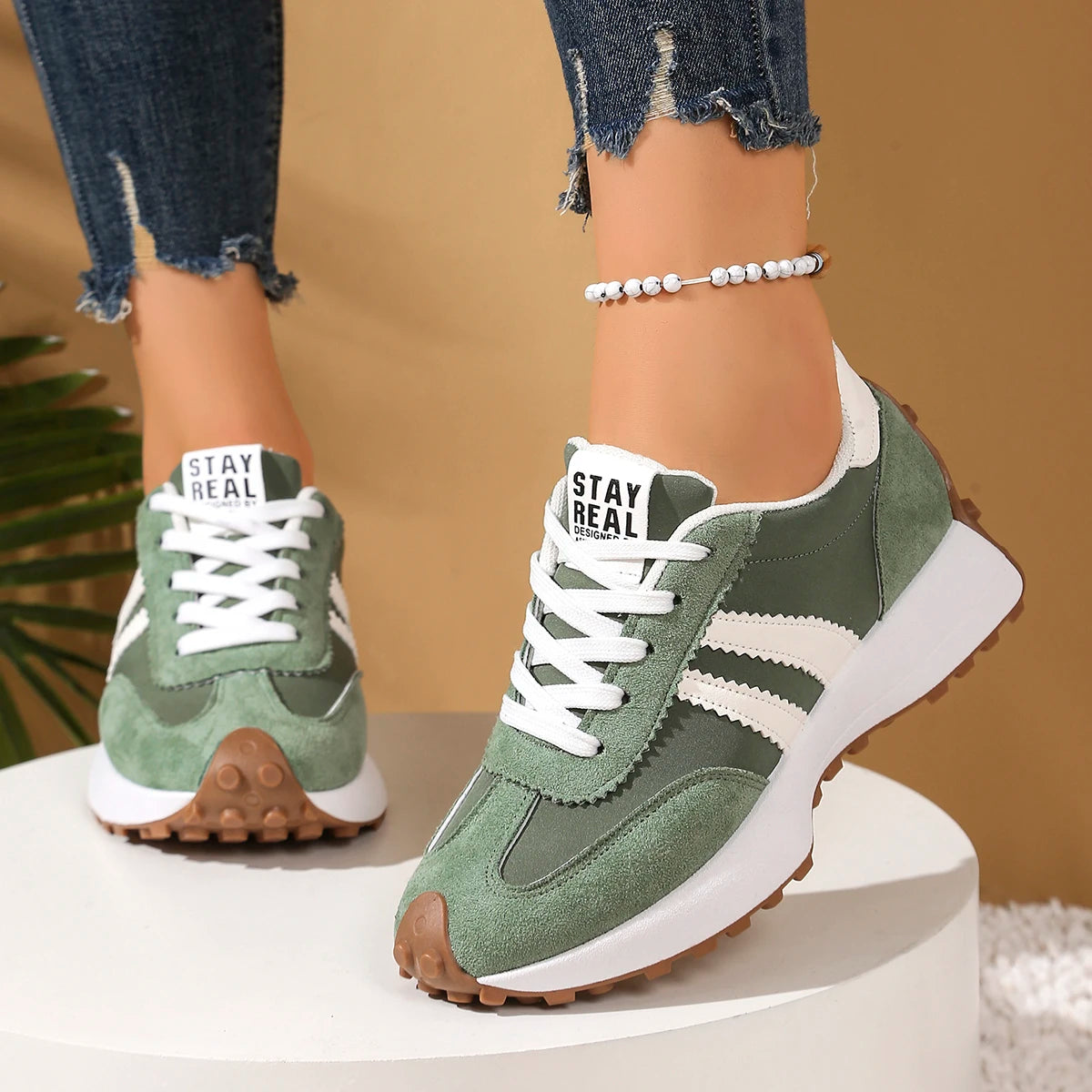 UXST Men's Casual Sneakers – Thick Sole Lightweight Lace-Up Casual Sneakers Axl green 38