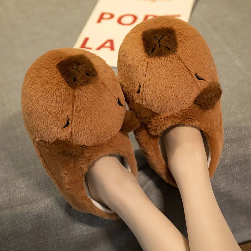 Lorilury Capybara Slippers – Fluffy Faux Fur Women's Slides Novelty House Slippers Axl