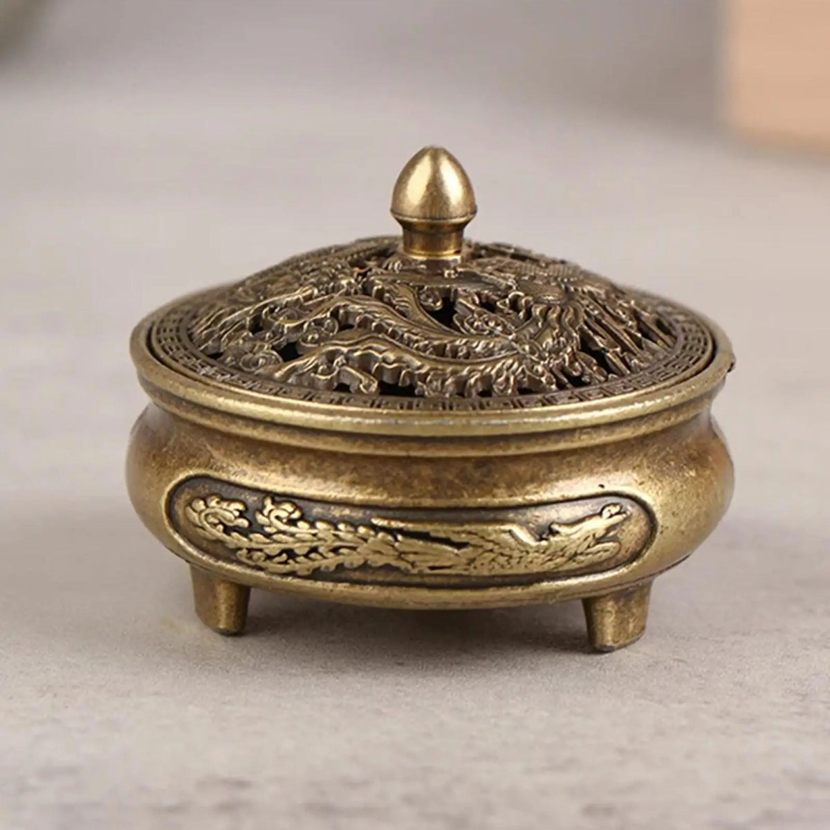 Mini Metal Incense Burner – Cone & Coil Holder for Yoga & Home Incense Burner Axl