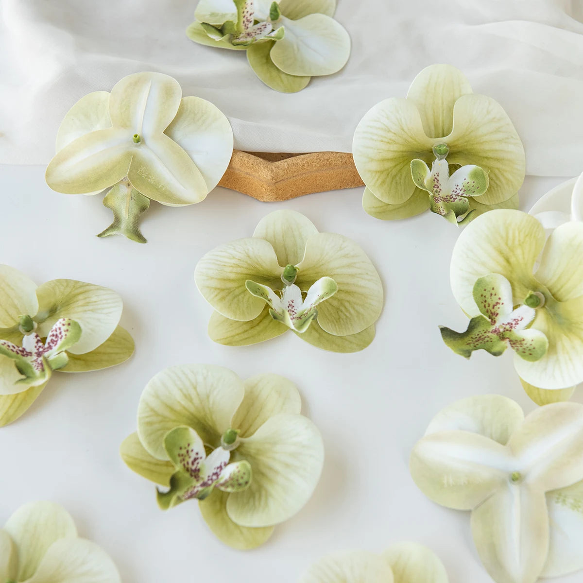 Artificial Butterfly Orchid Flowers – 5 or 15 Pcs Hair Clips Artificial Flowers Axl