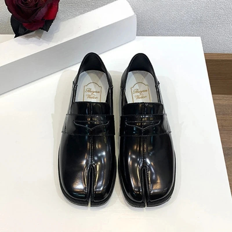 Split Toe Patent Leather Loafers – Men & Women Slip-On Leather Loafers Axl