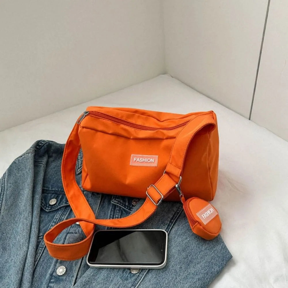 Large Capacity Oxford Crossbody Bag – Casual Lightweight Unisex Crossbody Bag Axl