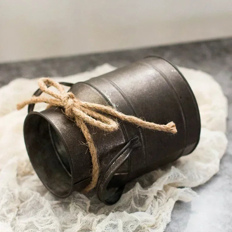 Retro Iron Milk Jug Vase – Vintage Rustic Tin Flower Pot Decor Decorative Vase Axl