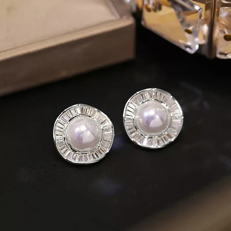 Huitan Simulated Pearl Stud Earrings – Dainty Fashion Jewelry Pearl Stud Earrings Axl