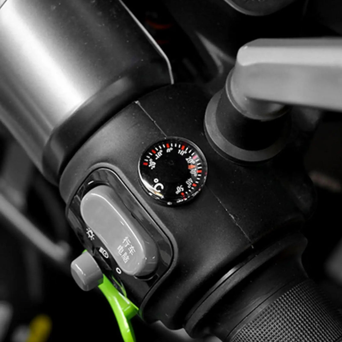 Mini Mechanical Car Thermometer – No Battery | RV, SUV, Van Car Thermometer Axl