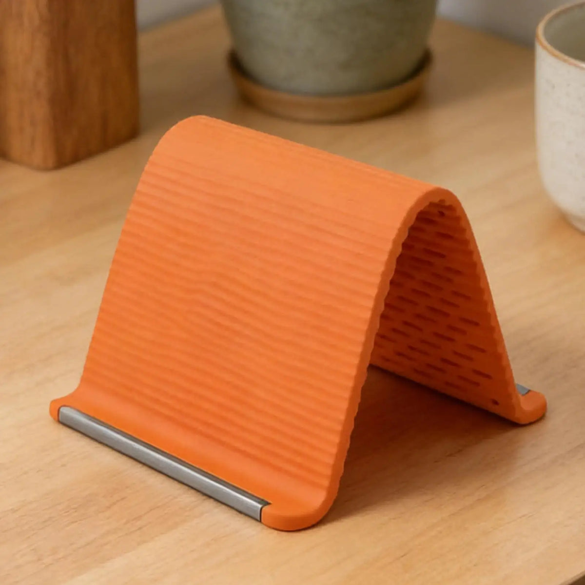 Flexible Silicone Phone Stand – Adjustable Desk Mount for Tablets Phone & Tablet Stand Axl