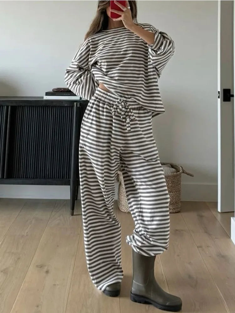 Women's Striped Pajama Set – Long Sleeve 2-Piece Loungewear Women's Pajama Set Axl