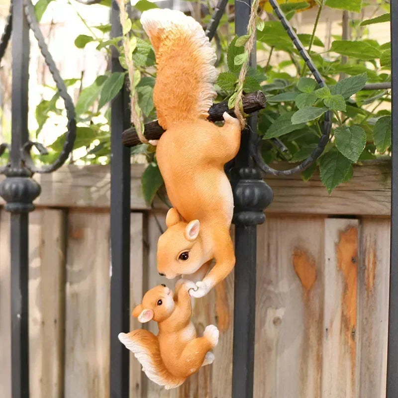 Resin Squirrel Statue – Garden & Home Miniature Décor Gift Garden Figurine Axl