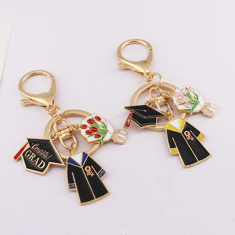 Graduation Keychain – Academic Cap & Gown Pendant Gift Graduation Keychain Axl