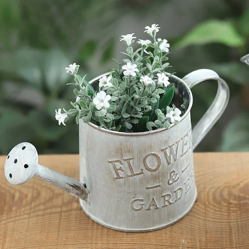 Retro Small Iron Bucket Vase – Vintage Metal Garden Décor Pot Decorative Metal Vase Axl