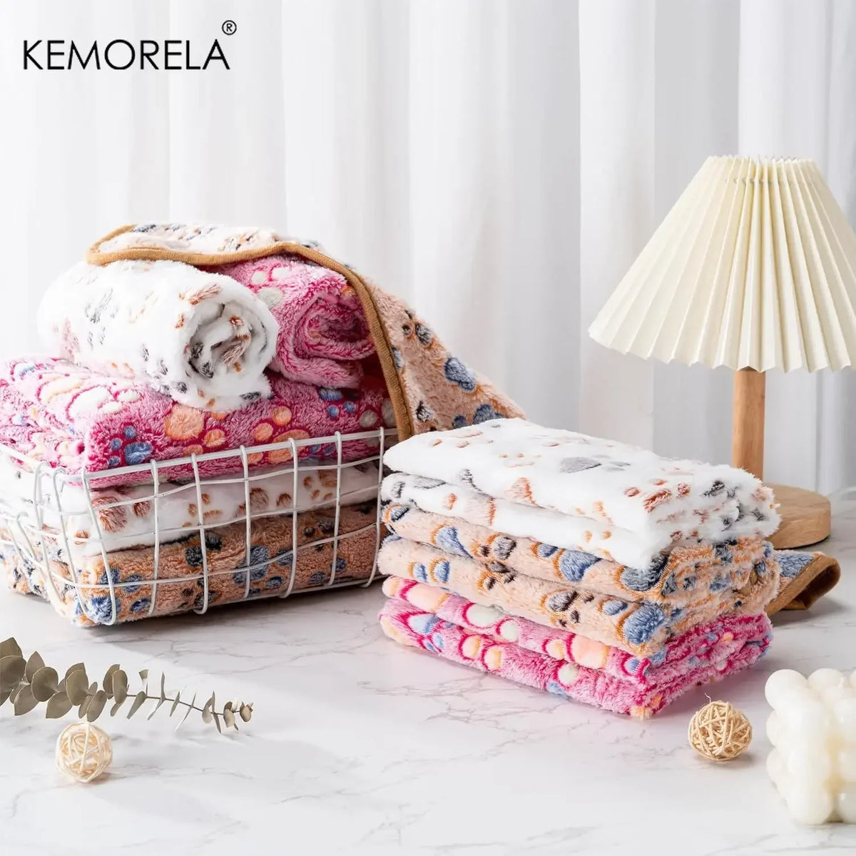 KEMORELA 3-Pack Flannel Paw Print Pet Blanket – Cats & Dogs Pet Blanket Set Axl