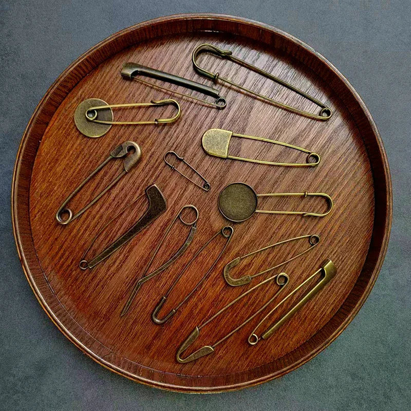 Retro Bronze Large Safety Pins – Alloy Adjustable Clothing Pins Metal Safety Pins Axl