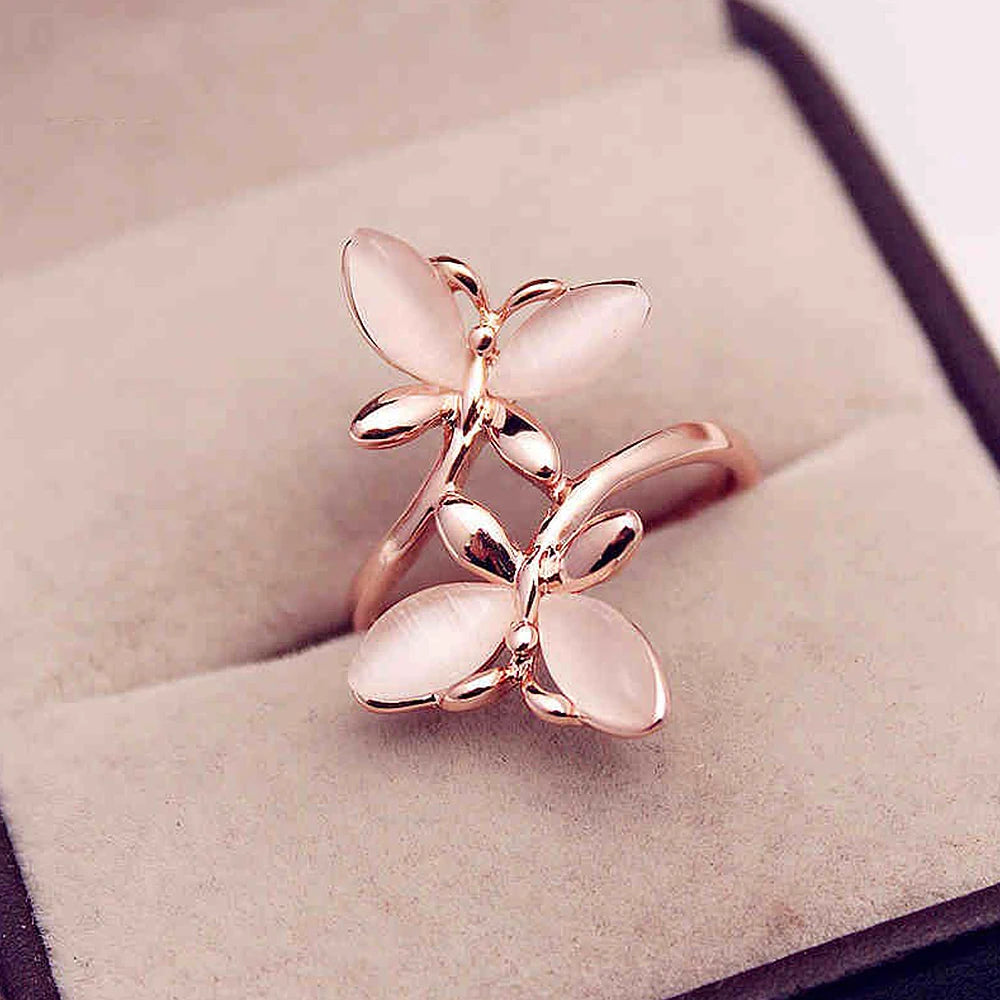 Huitan Women's Butterfly Ring – Imitation Moonstone Fashion Ring Fashion Ring Axl