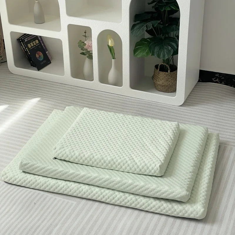 Ice Silk Cooling Pet Mat – Washable Dog & Cat Bed Pad Pet Cooling Mat Axl