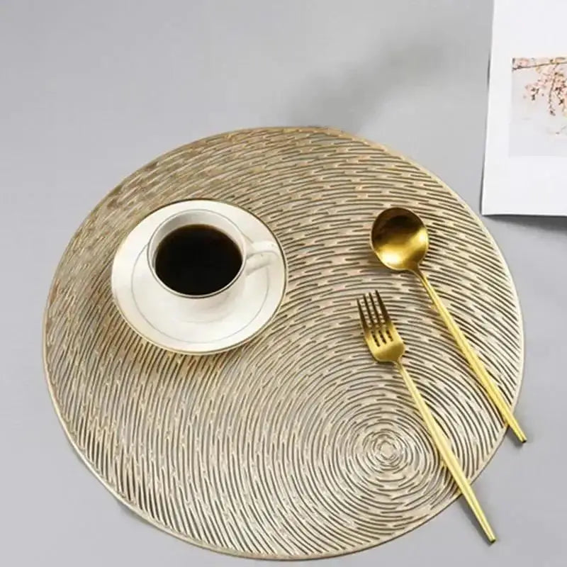 Round PVC Placemat – Heat Resistant Non-Slip Table Mat 38cm Table Placemat Axl gold(Mat only)