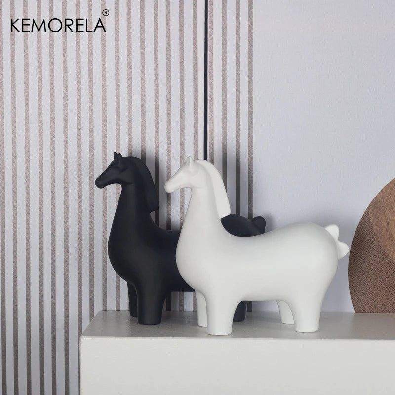 Nordic Ceramic Horse Ornament | Home & Office Decor Gift Ceramic Figurine Axl