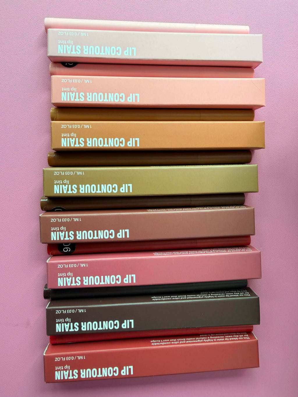 8-Color Frosted Velvet Lip Liner – Waterproof Vegan Private Label Lip Liner Axl