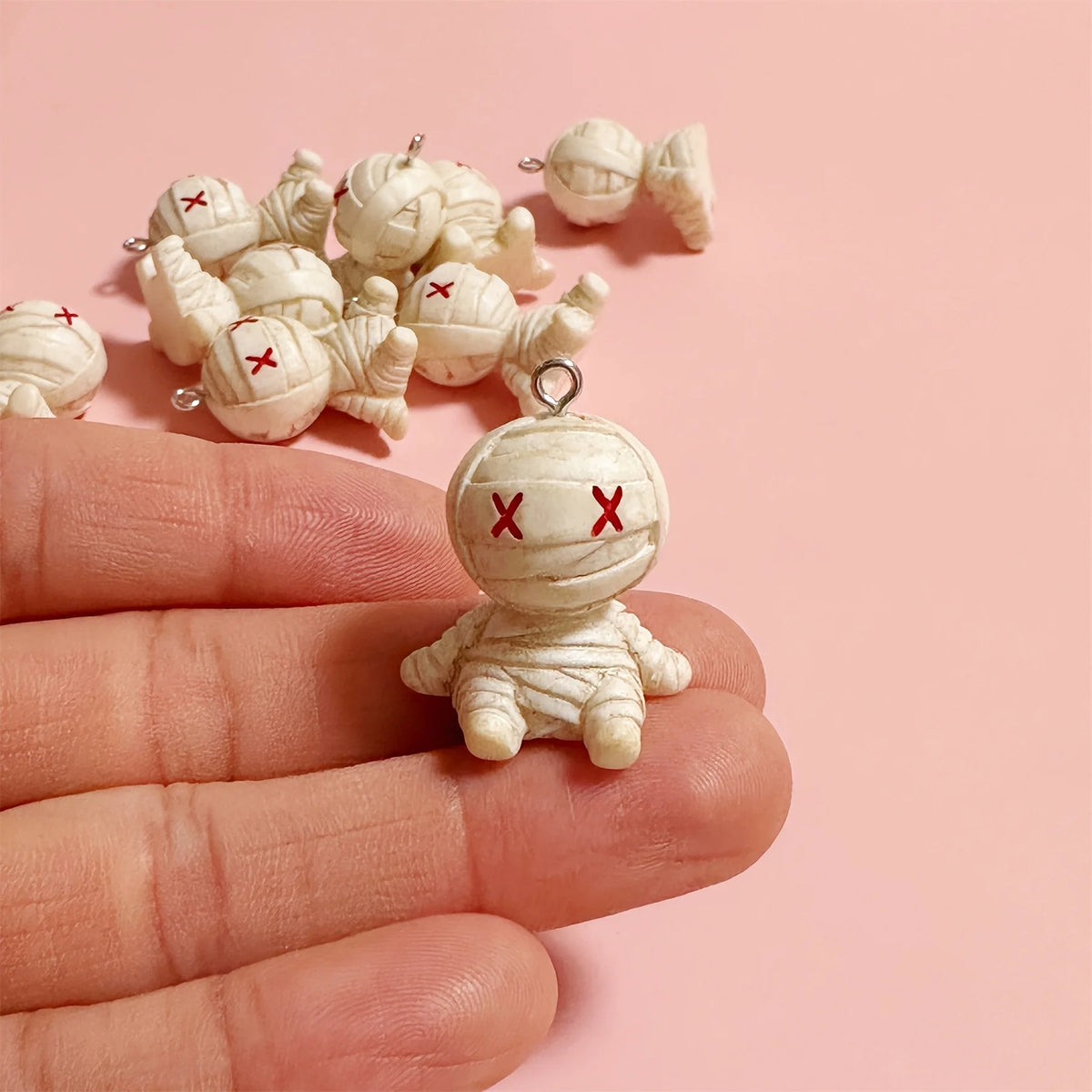 20 Halloween 3D Mummy Resin Charms – DIY Jewelry & Bag Pendants Resin Jewelry Charms Axl