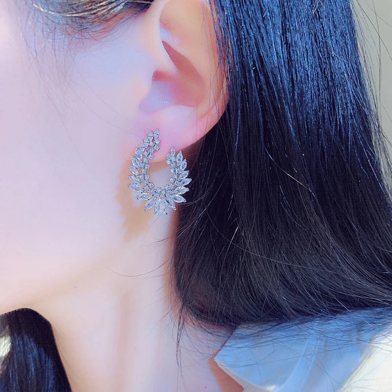Huitan CZ Stud Earrings – Elegant Cubic Zirconia Wedding Jewelry CZ Stud Earrings Axl
