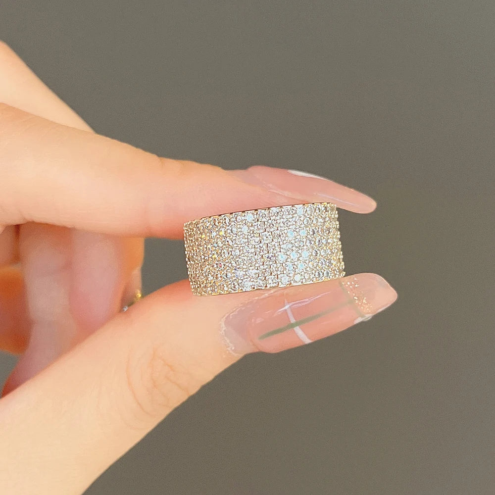 Huitan CZ Paved Silver Wedding Band Ring – Cubic Zirconia Wedding Band Ring Axl