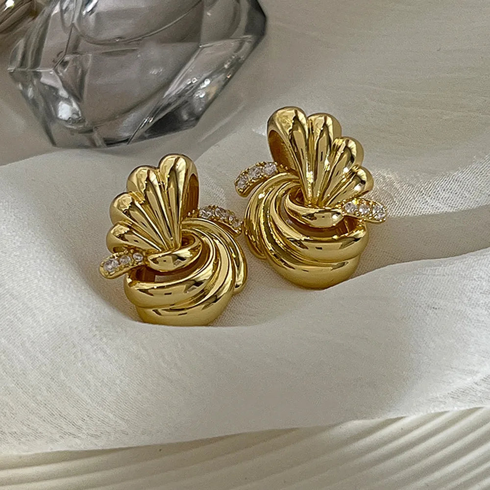 Huitan Vintage Gold Geometric Stud Earrings for Women Stud Earrings Axl