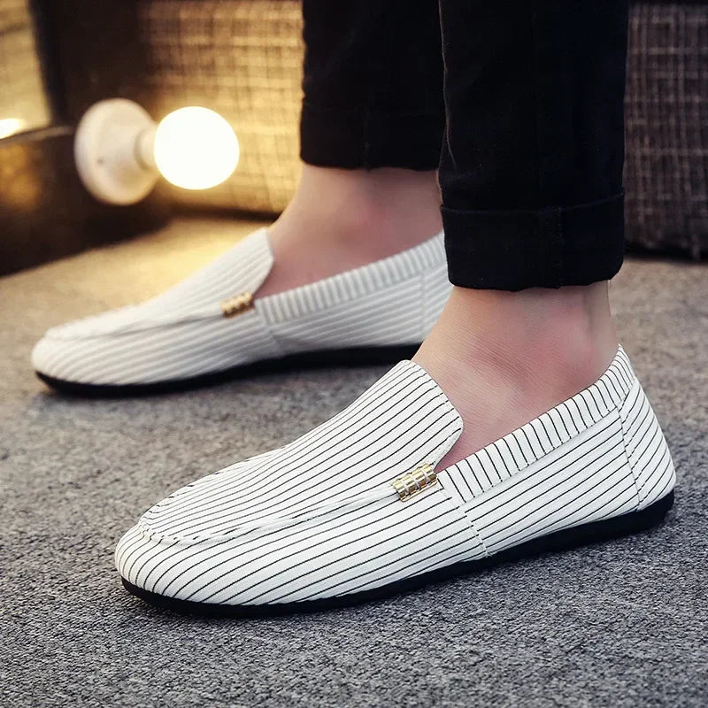 Men's Slip-On Loafers – Breathable Soft Moccasin Casual Shoes Men's Loafers Axl A08 white 39