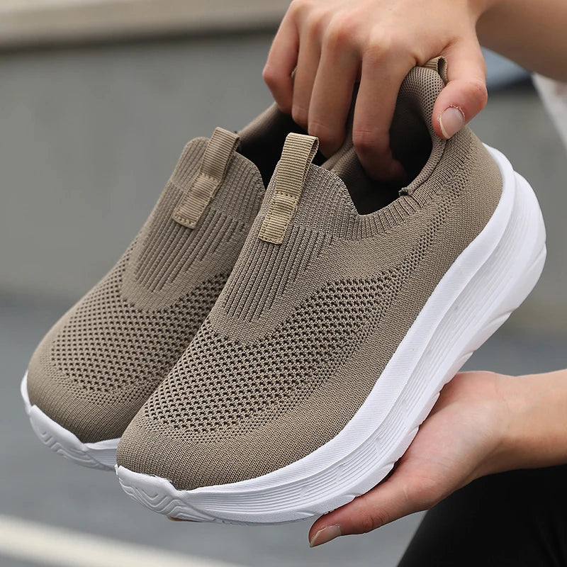 ZULIWAGN Barefoot Shoes – Extra-Wide Unisex Mesh Sneakers Barefoot Sneakers Axl 36 Beige
