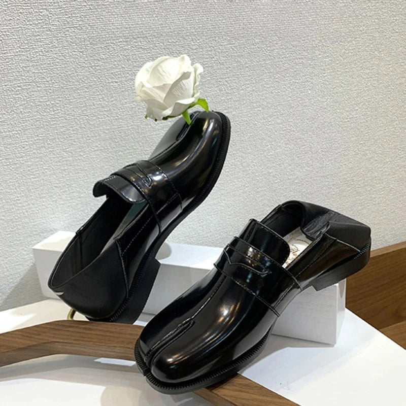 Split Toe Patent Leather Loafers – Men & Women Slip-On Leather Loafers Axl