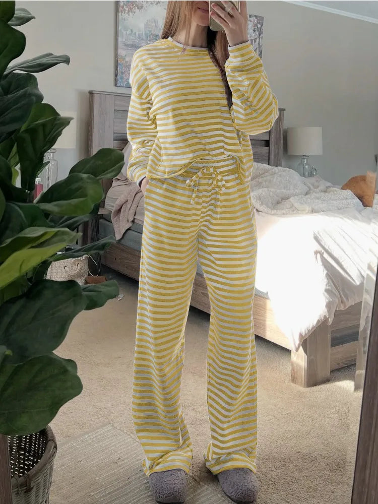 Women's Striped Pajama Set – Long Sleeve 2-Piece Loungewear Women's Pajama Set Axl
