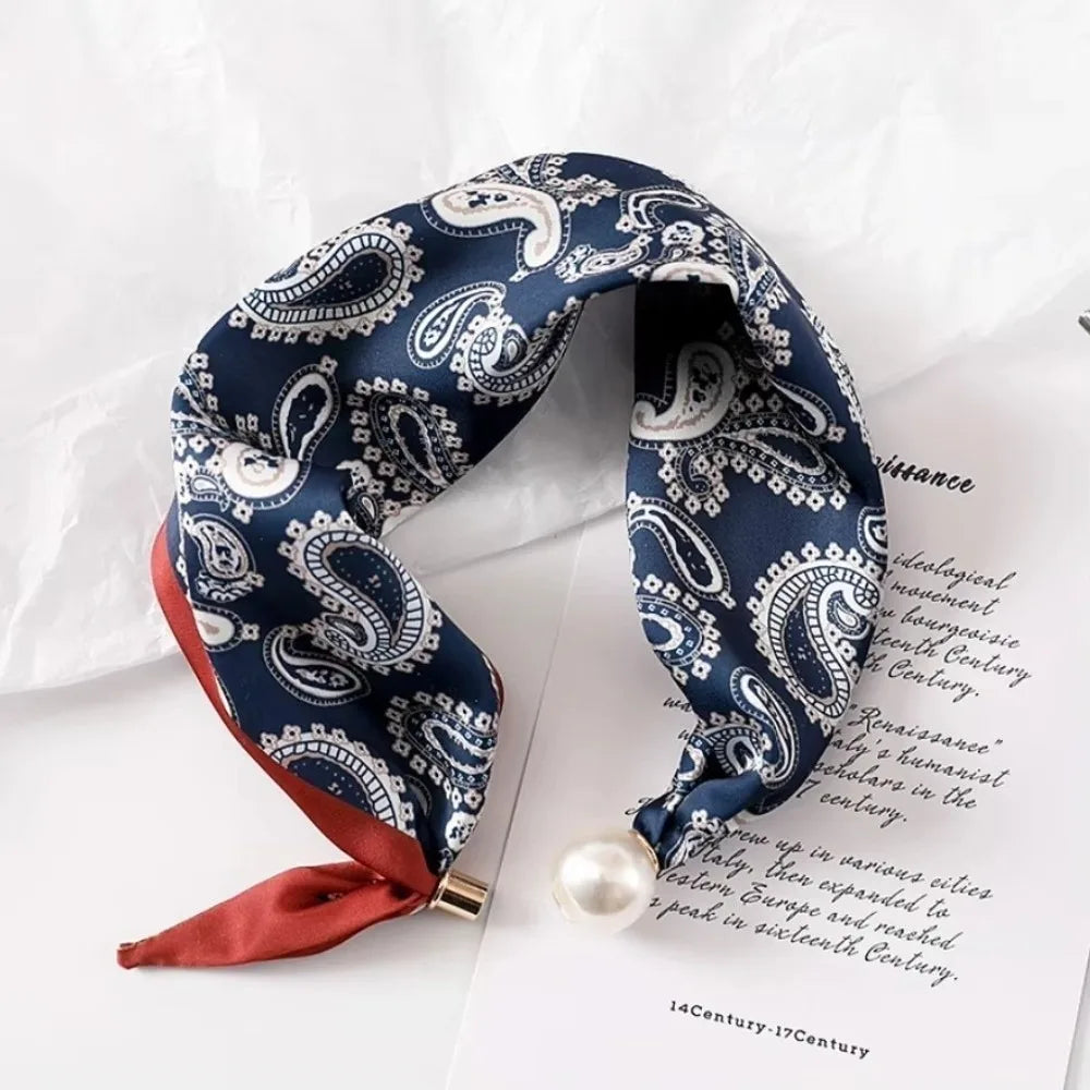 Women's Printed Polyester Scarf – Pearl & Magnetic Buckle Fashion Scarf Axl Dark Blue Red