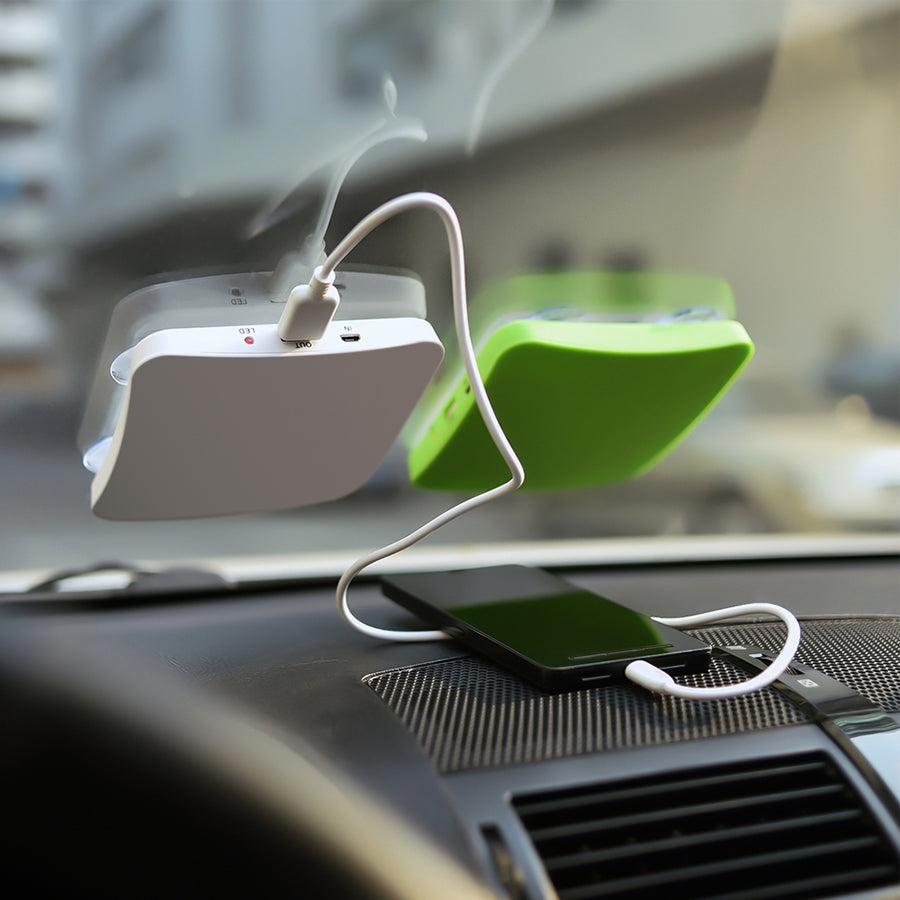 Solar-Powered Suction Cup Portable Charger (Power Bank) Axl