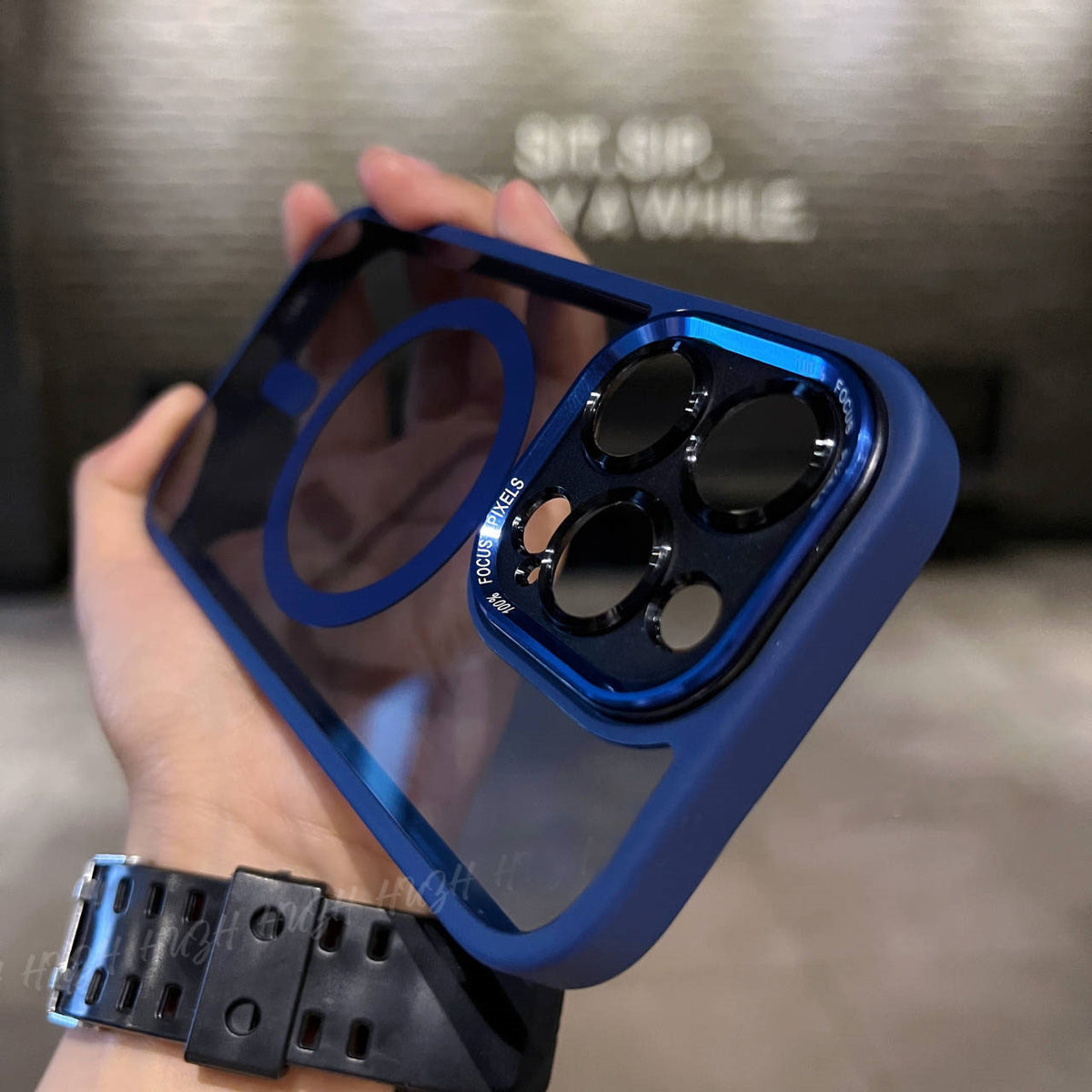 Hawkeye II Magnetic Transparent iPhone Case – Metal Lens